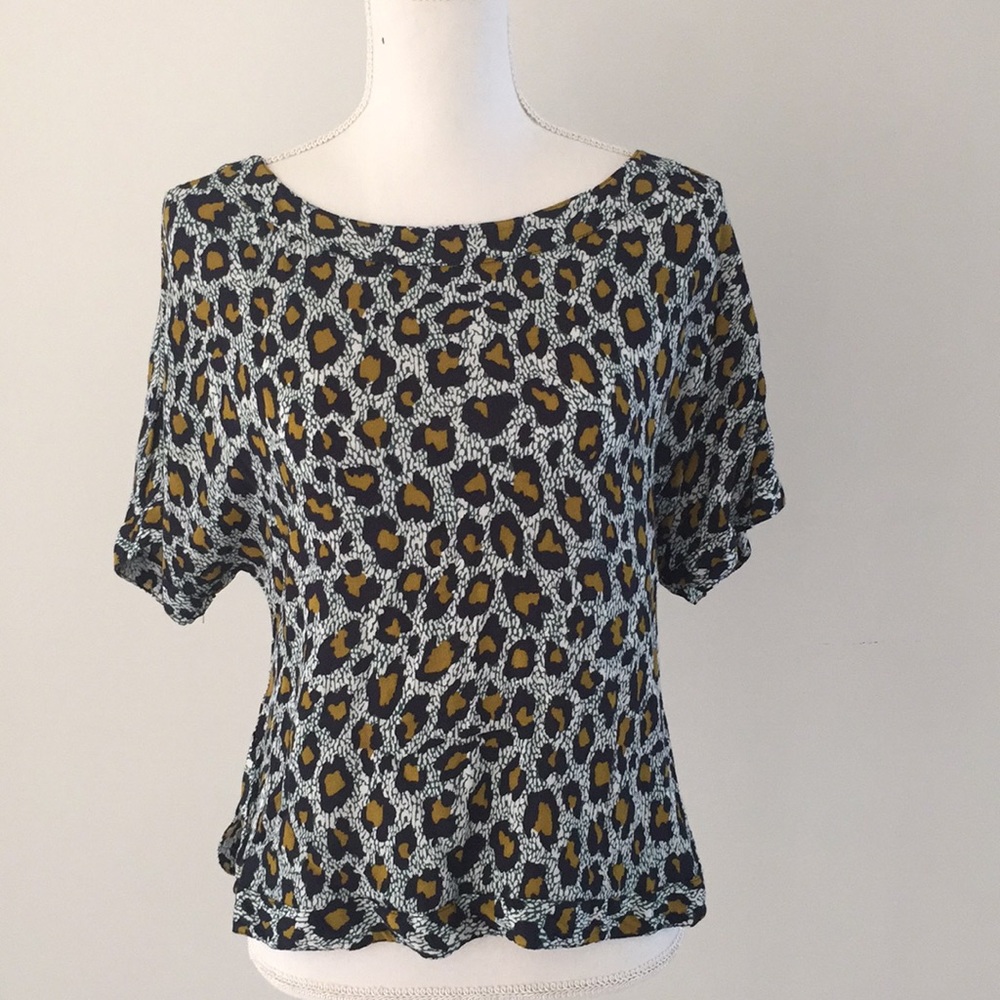 H&M shirt sleev leopard print top size 2